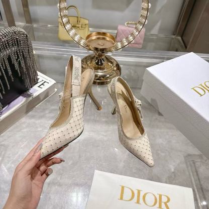 DI0Rの高品質ラインストーンポインテッドサンダル【50％割引+送料無料】