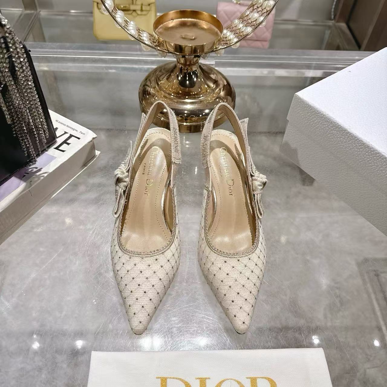 DI0Rの高品質ポインテッドラインストーンローヒール【50％割引+送料無料】