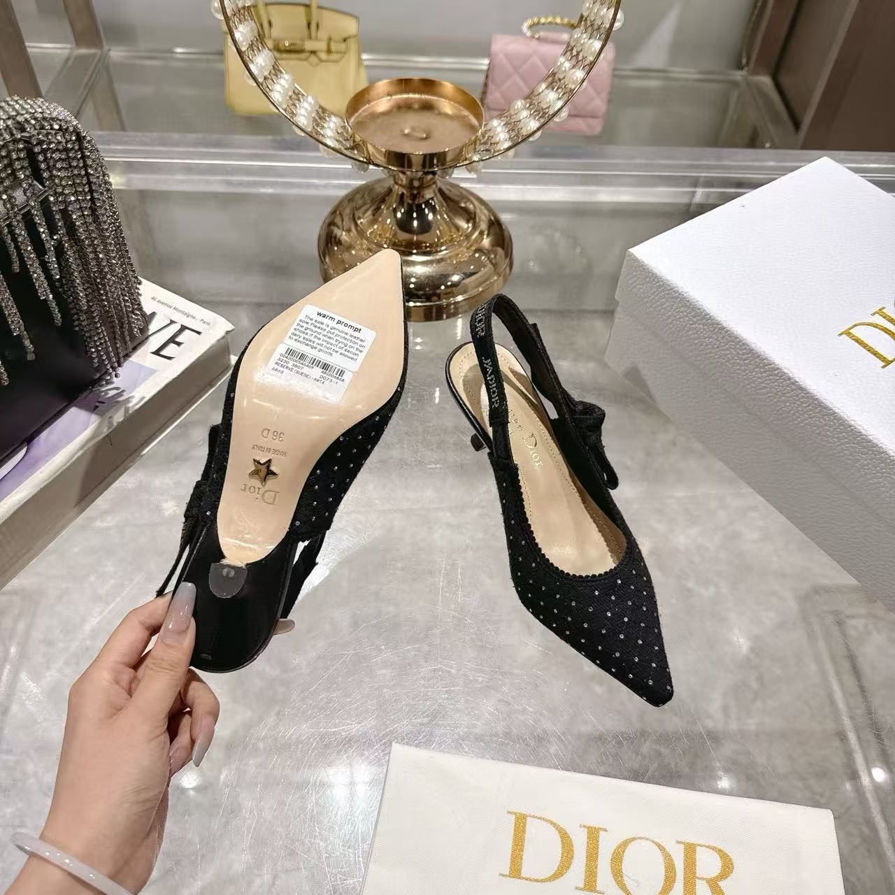 DI0Rの高品質ポインテッドラインストーンローヒール【50％割引+送料無料】