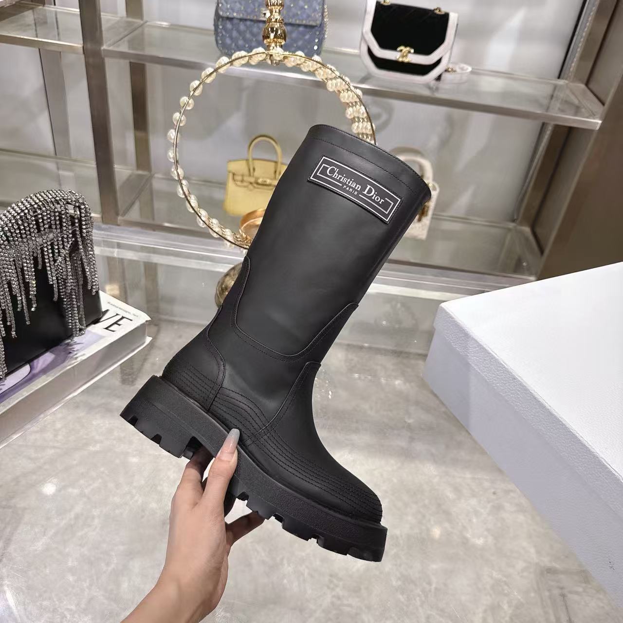 DI0Rの高品質秋冬レターハイブーツ【50％割引+送料無料】