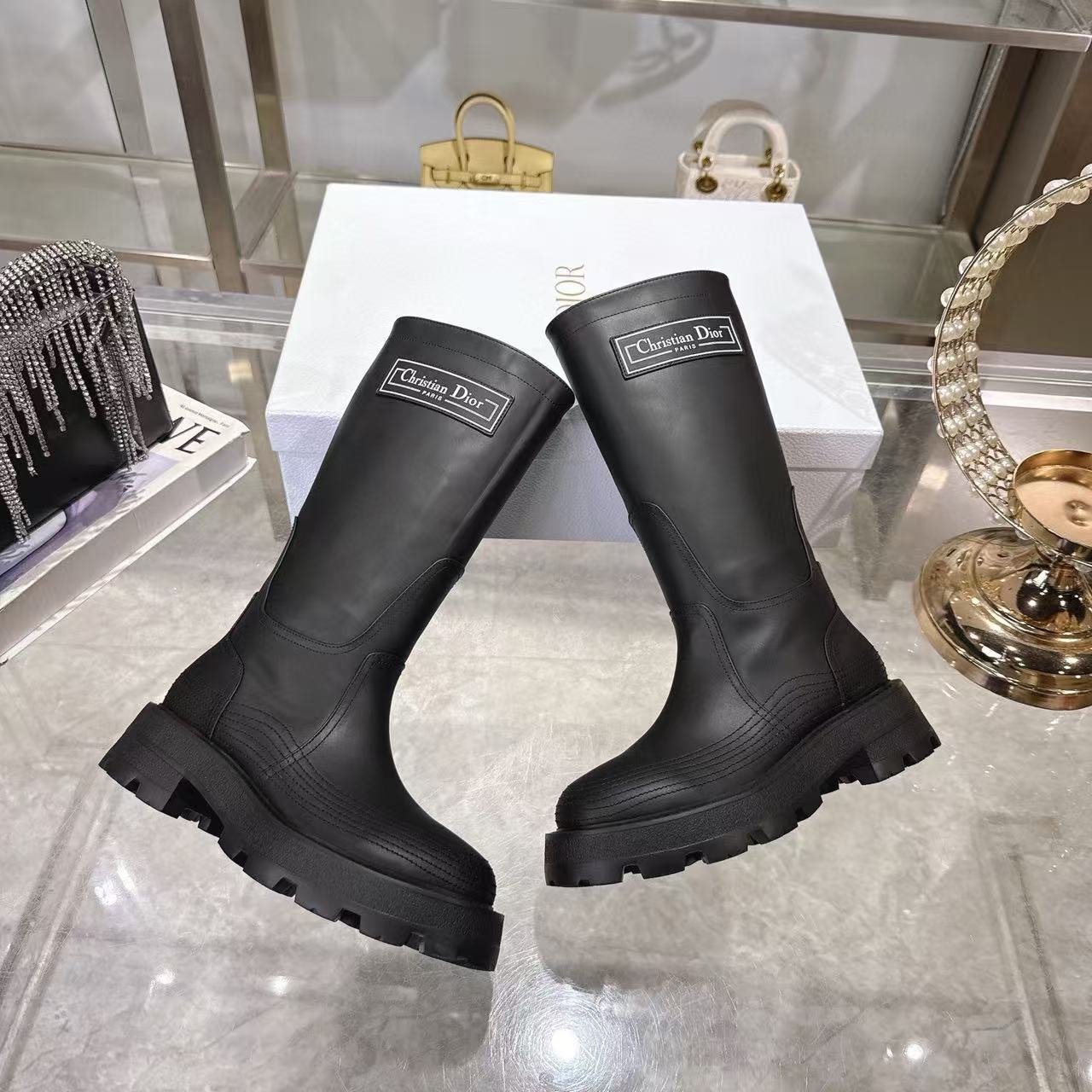 DI0Rの高品質秋冬レターハイブーツ【50％割引+送料無料】