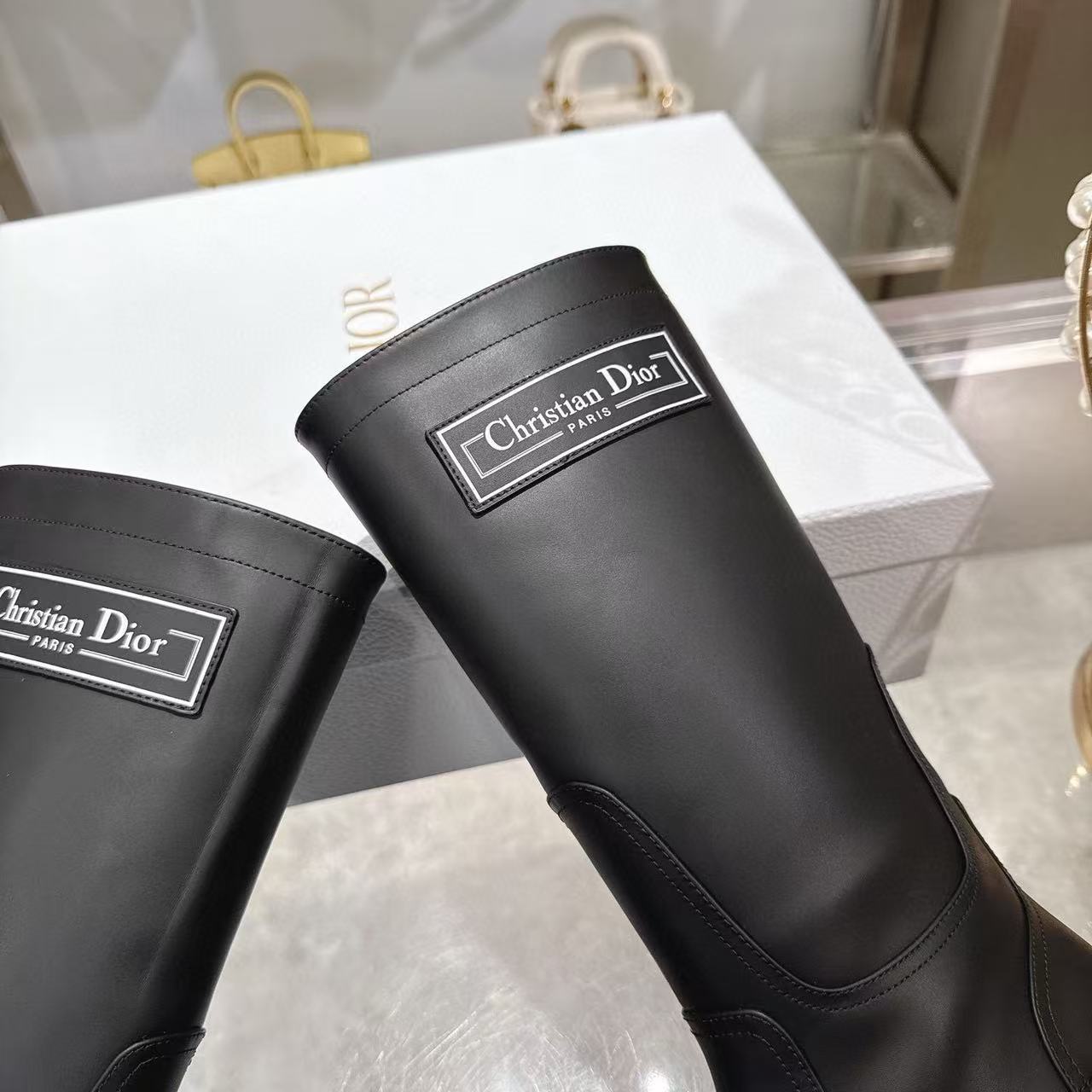 DI0Rの高品質秋冬レターハイブーツ【50％割引+送料無料】