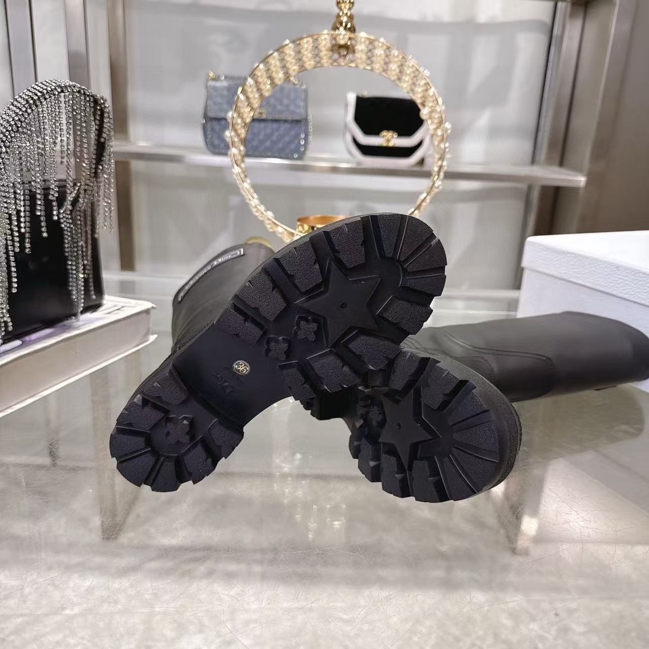 DI0Rの高品質秋冬レターハイブーツ【50％割引+送料無料】