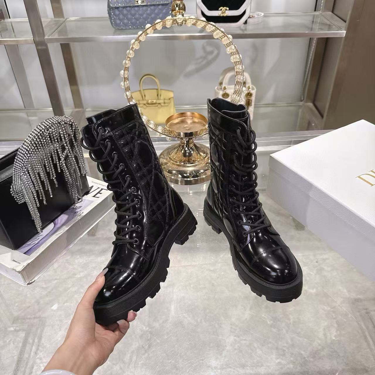 DI0Rの高品質レースアップアンクルブーツ【50％割引+送料無料】