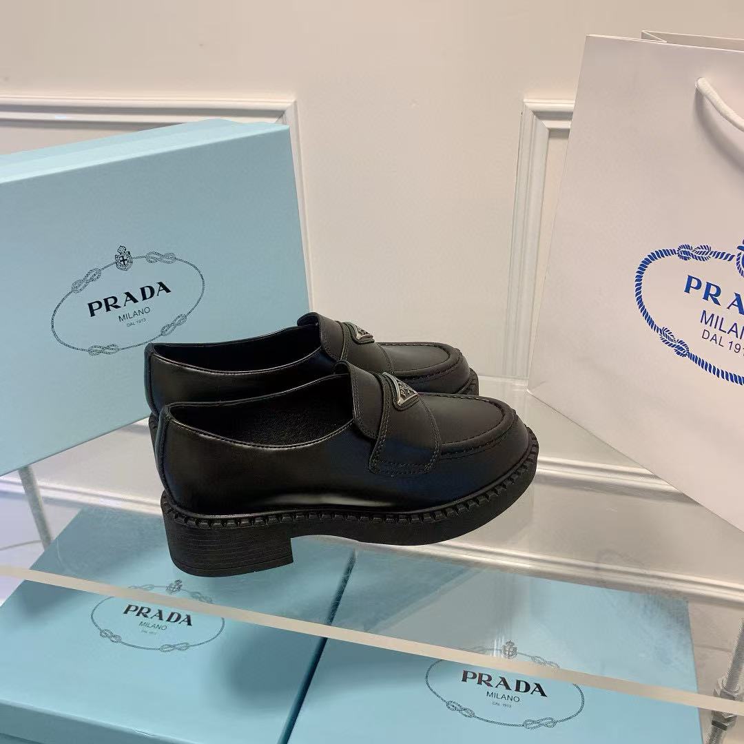 PR4DA トライアングルロゴ プラットフォームシューズ【50％割引+送料無料】