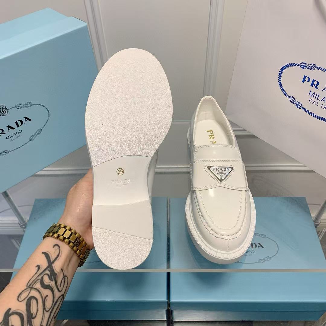 PR4DA トライアングルロゴ プラットフォームシューズ【50％割引+送料無料】