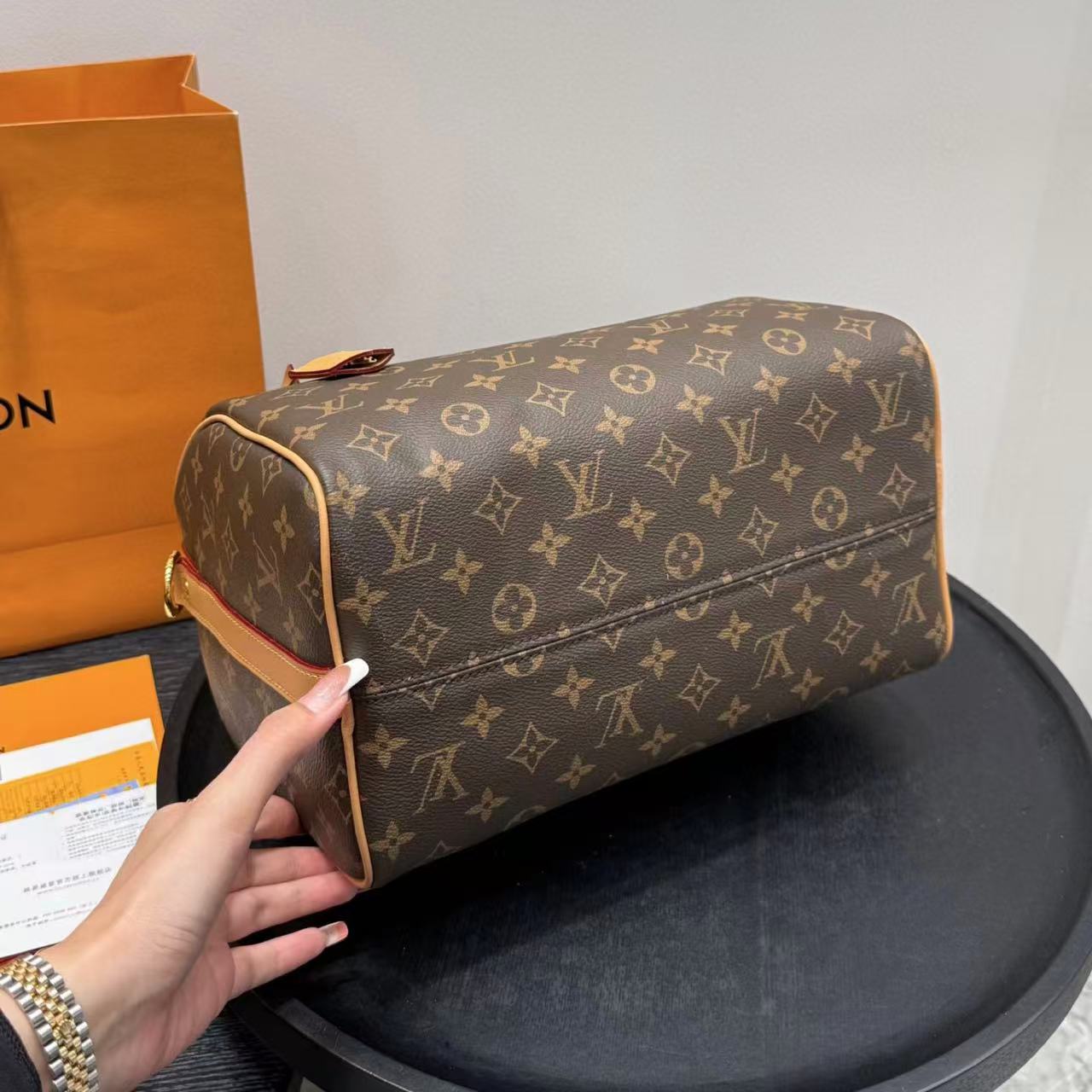 LVクラシックトラベルバッグ【50％割引+送料無料】