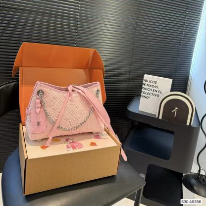 LV carryall刺繍入り脇下バッグ【50％割引+送料無料】