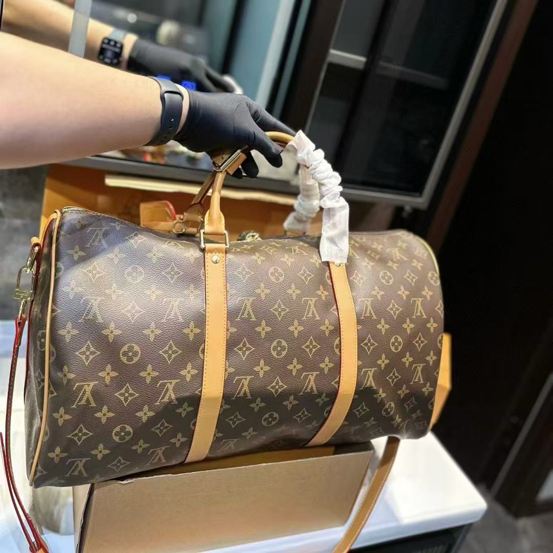LVモノグラムトラベルバッグ【50％割引+送料無料】
