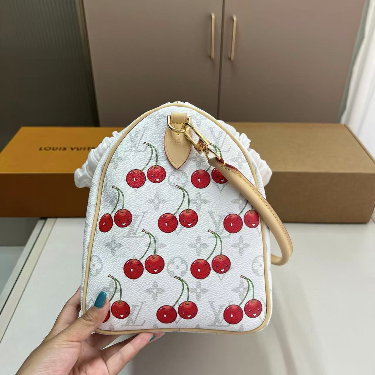 LVチェリーハンドバッグ【50％割引+送料無料】