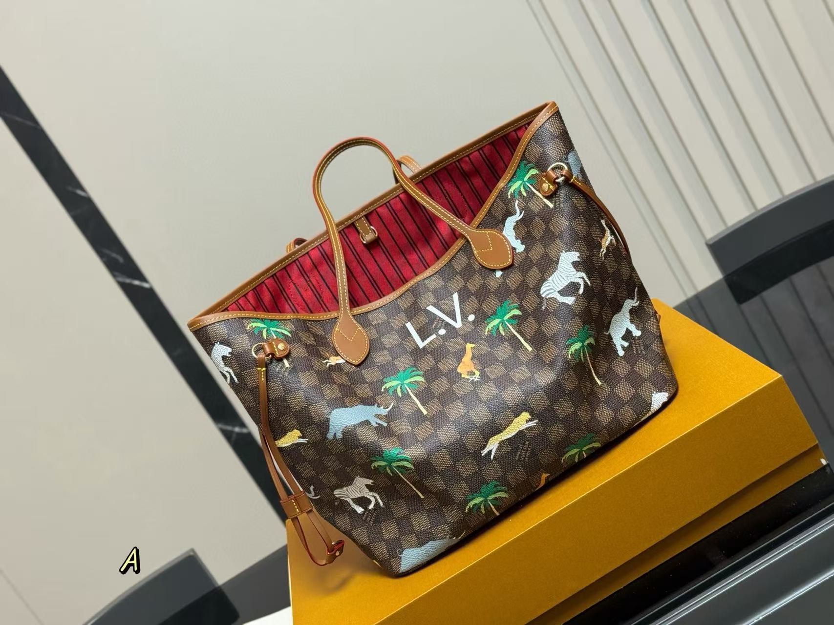 LV Neverfull動物のショッピングバッグ【50％割引+送料無料】