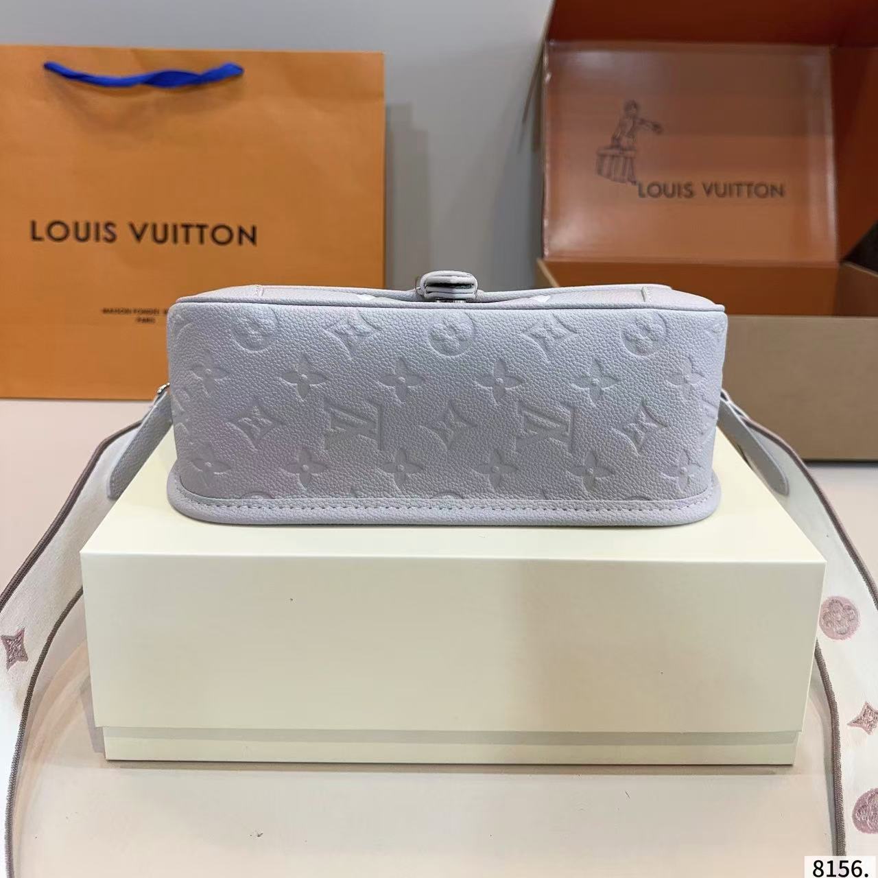 LV バゲット アンダーアームバッグ【50％割引+送料無料】