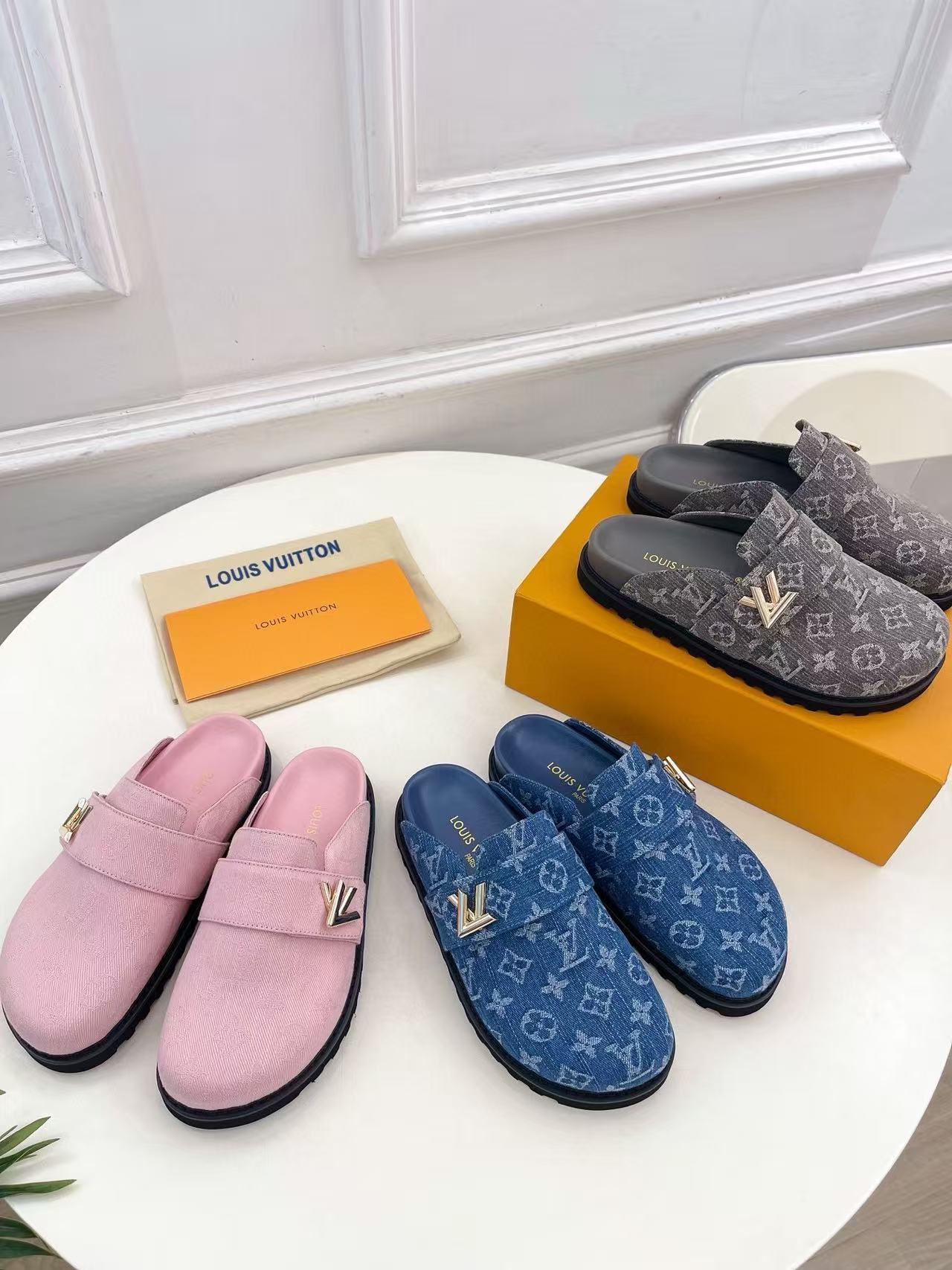 LVの高品質プリントスリッパ【50％割引+送料無料】
