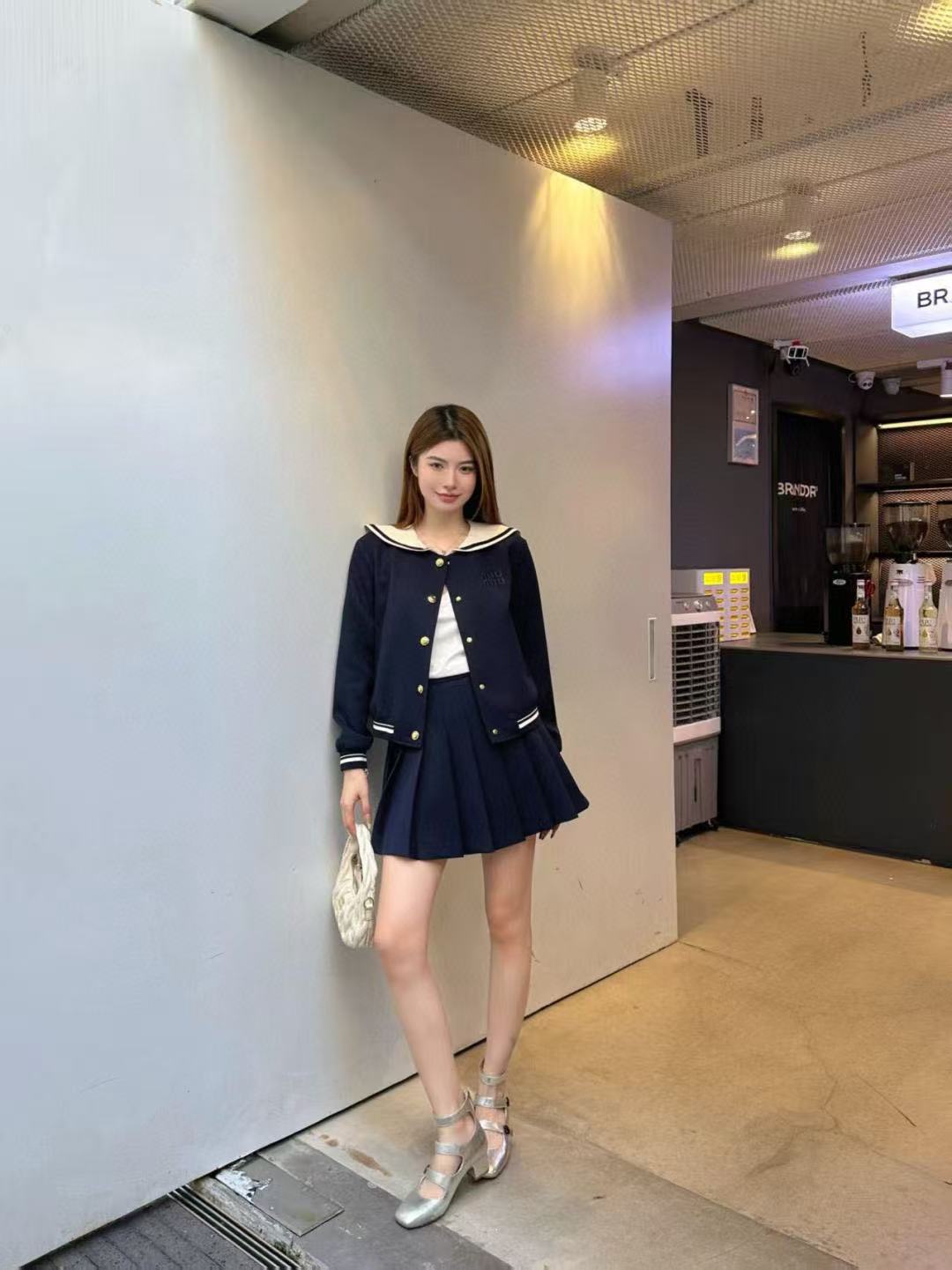 M1UM1U 襟付きジャケット+スカート ツーピースセット【50％割引+送料無料】