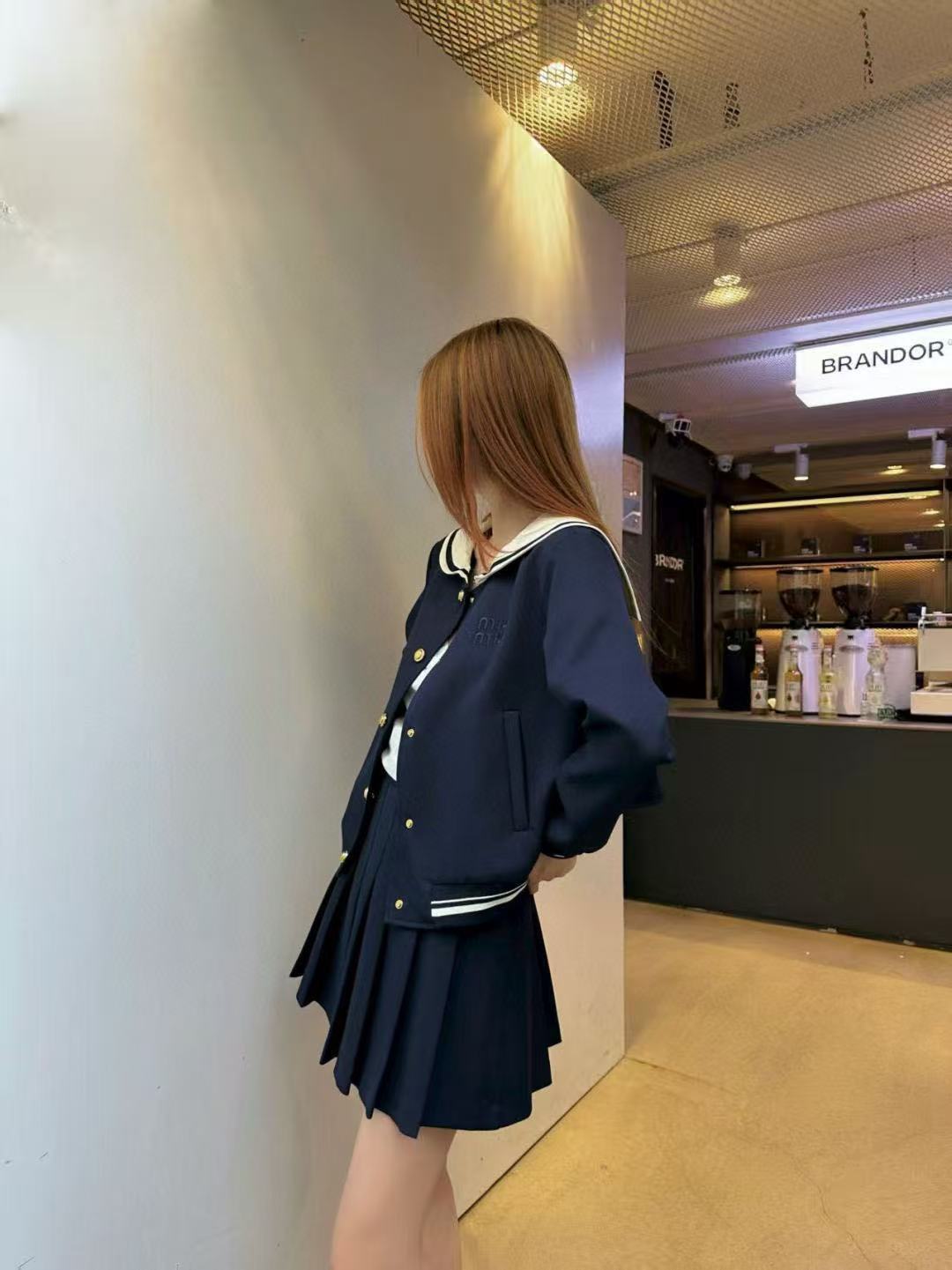 M1UM1U 襟付きジャケット+スカート ツーピースセット【50％割引+送料無料】