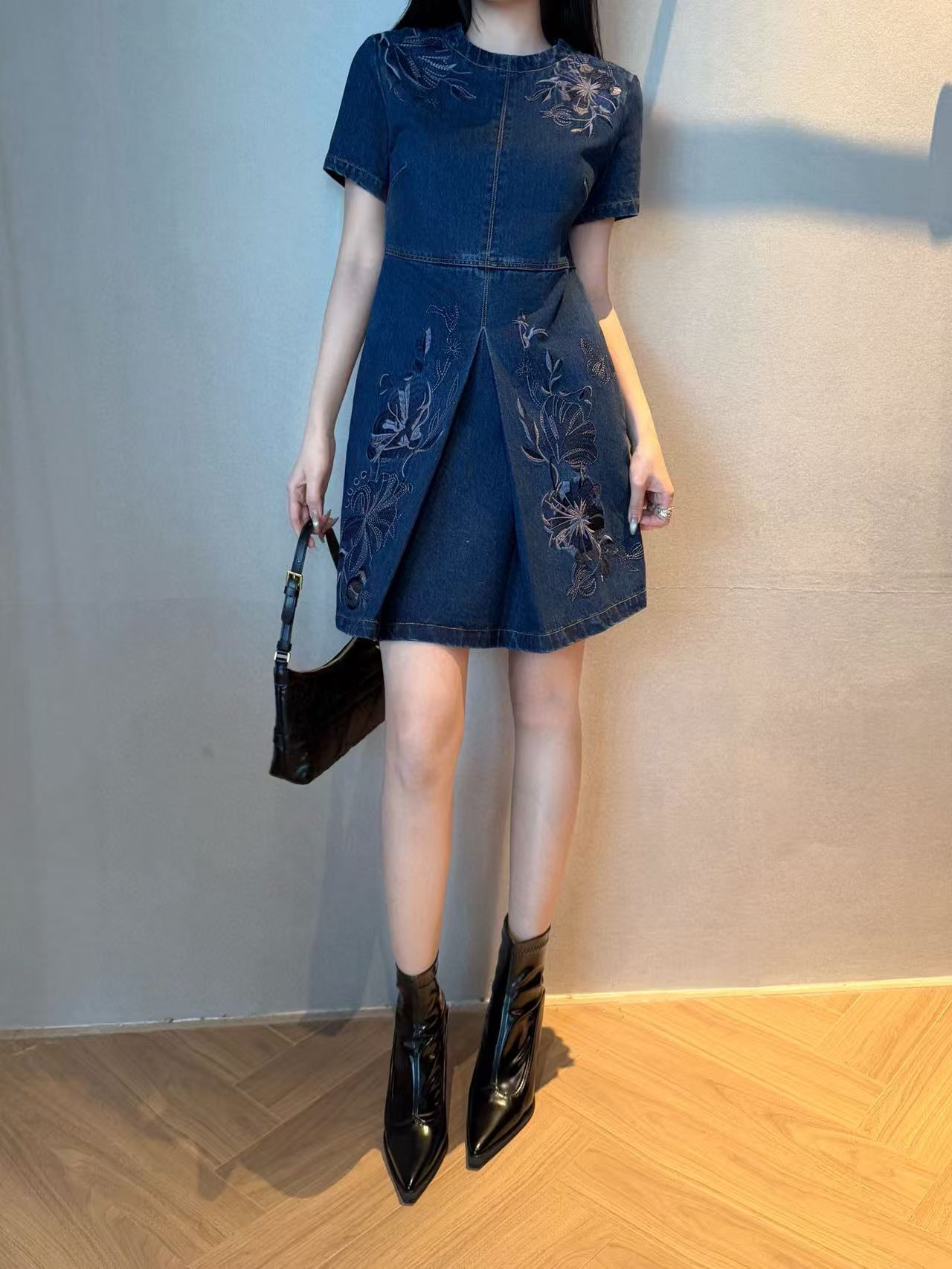 GUCC1 刺繍デニムドレス【50％割引+送料無料】