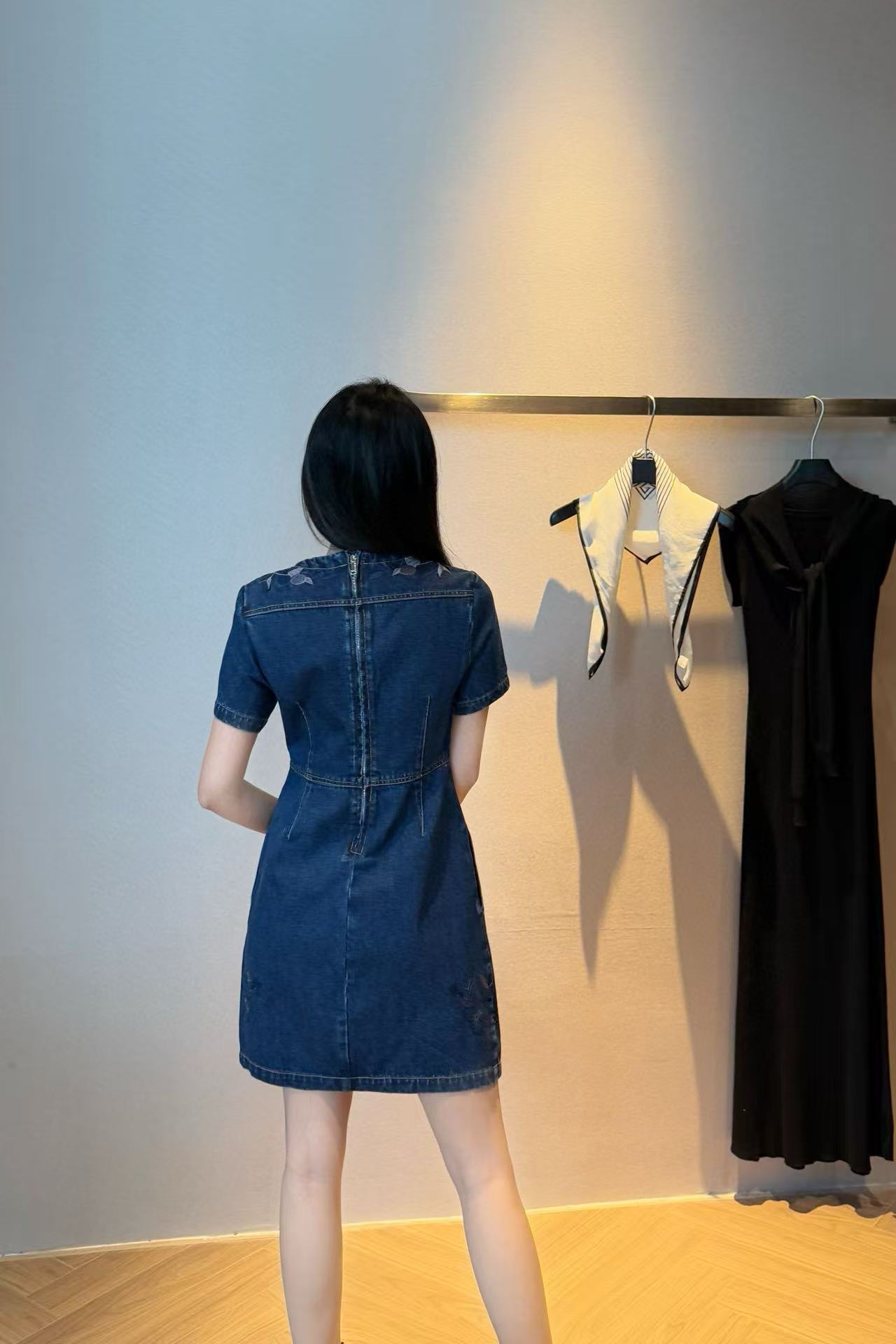 GUCC1 刺繍デニムドレス【50％割引+送料無料】