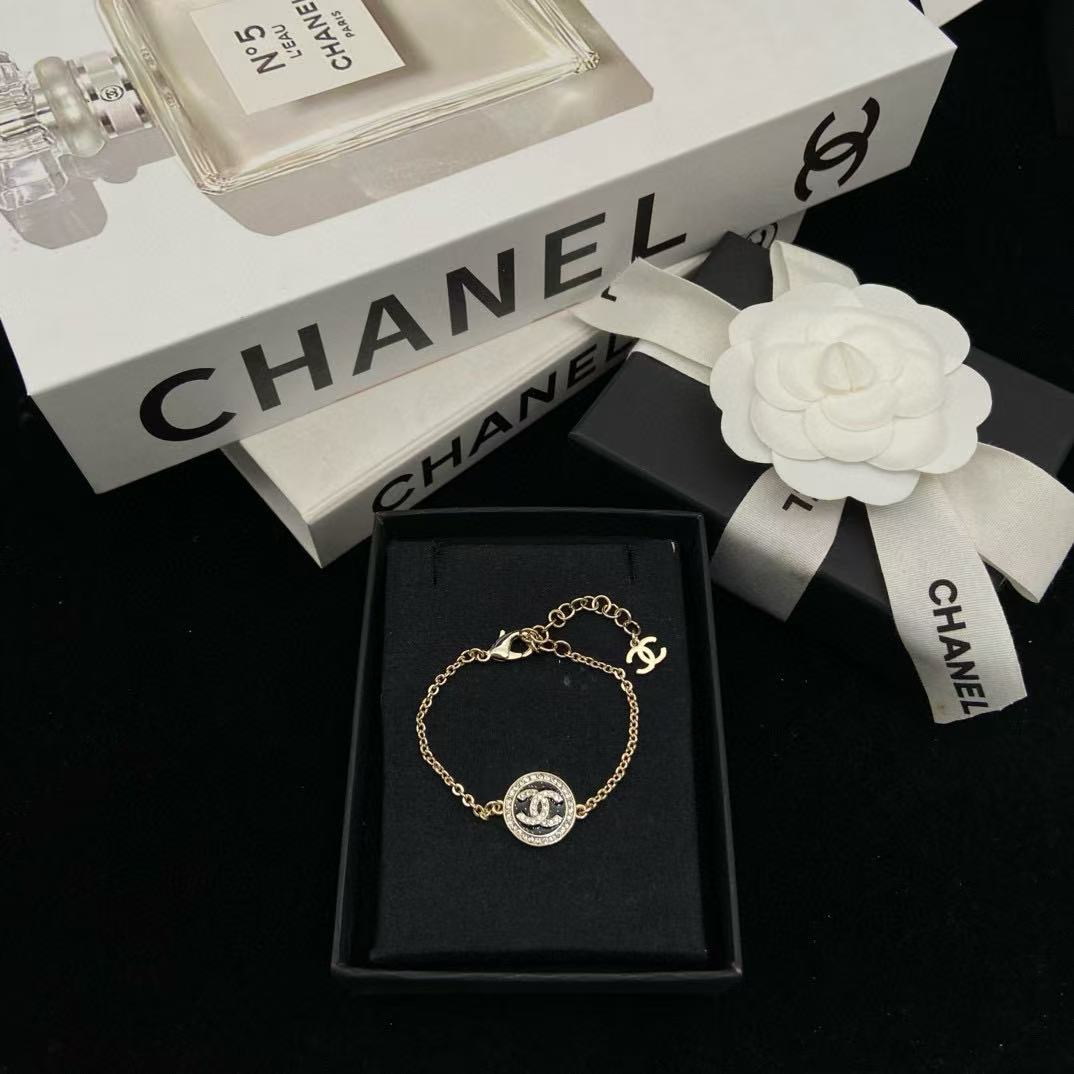 CHANE1 ラウンドダブルCブレスレット【50％割引+送料無料】