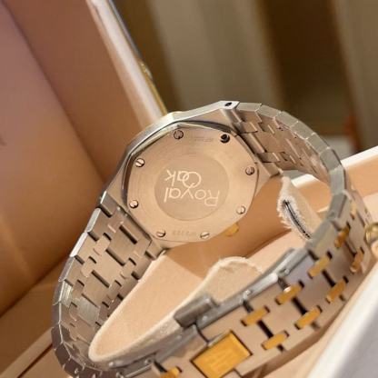 Audemarsp1guet ダイヤモンドをあしらったスチールストラップのレディース腕時計【50％割引+送料無料】