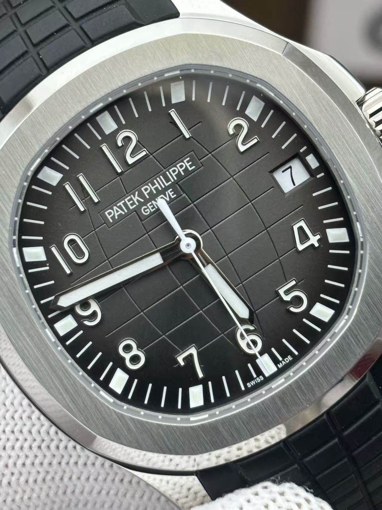 PATEK PH1LIPPEブラックダイヤルのグレネードレディースウォッチ【50％割引+送料無料】