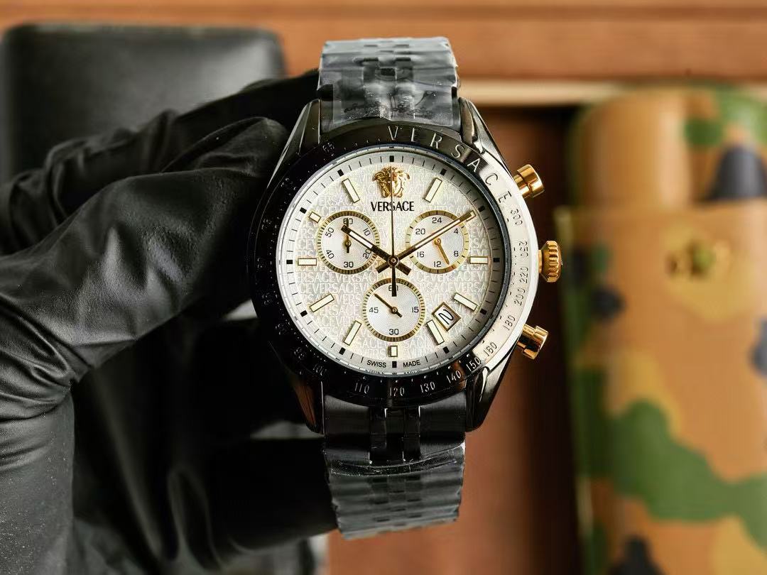 Versace6針メンズスチールウォッチ【50％割引+送料無料】
