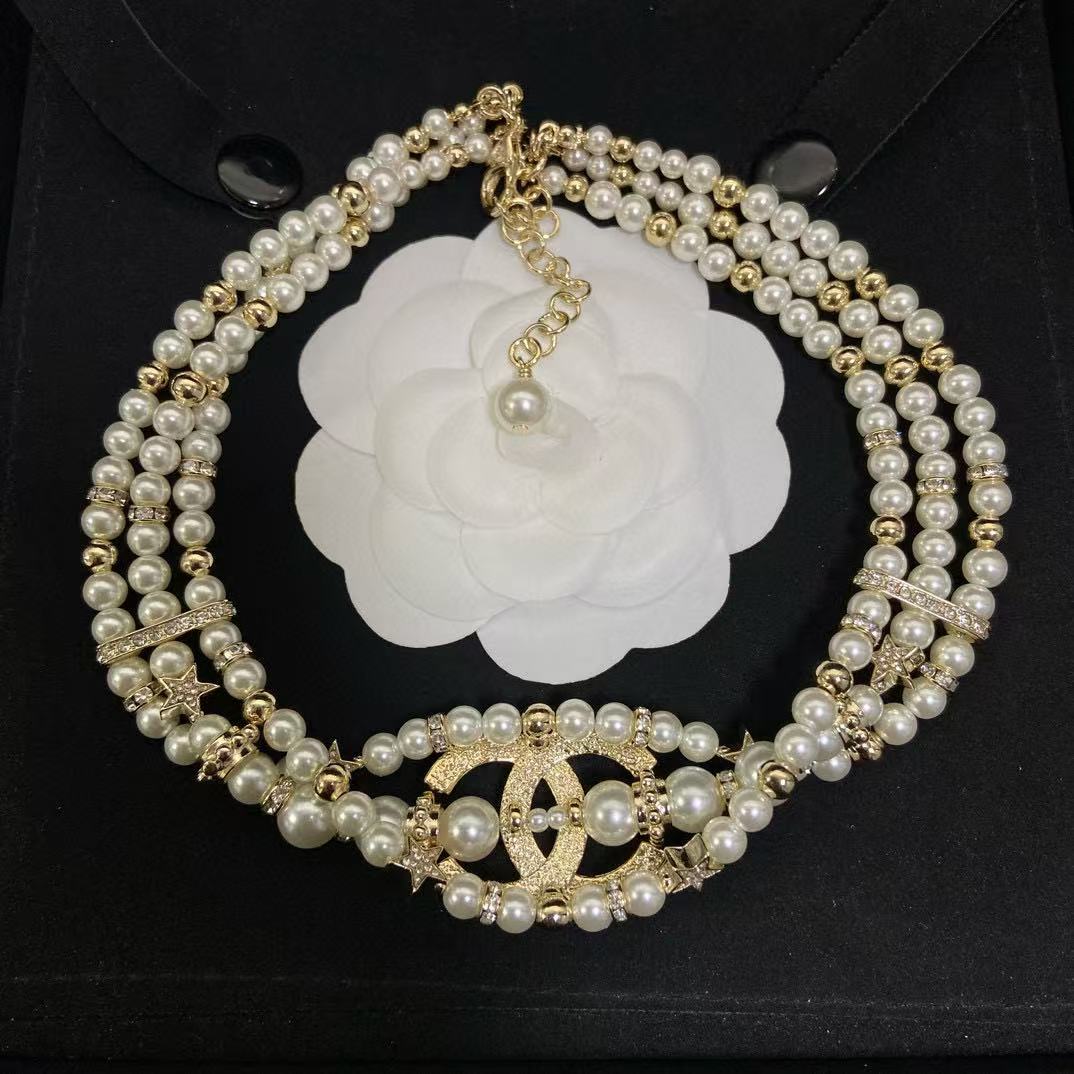 CHANE1 ダブルC 3層パールネックレス【50％割引+送料無料】