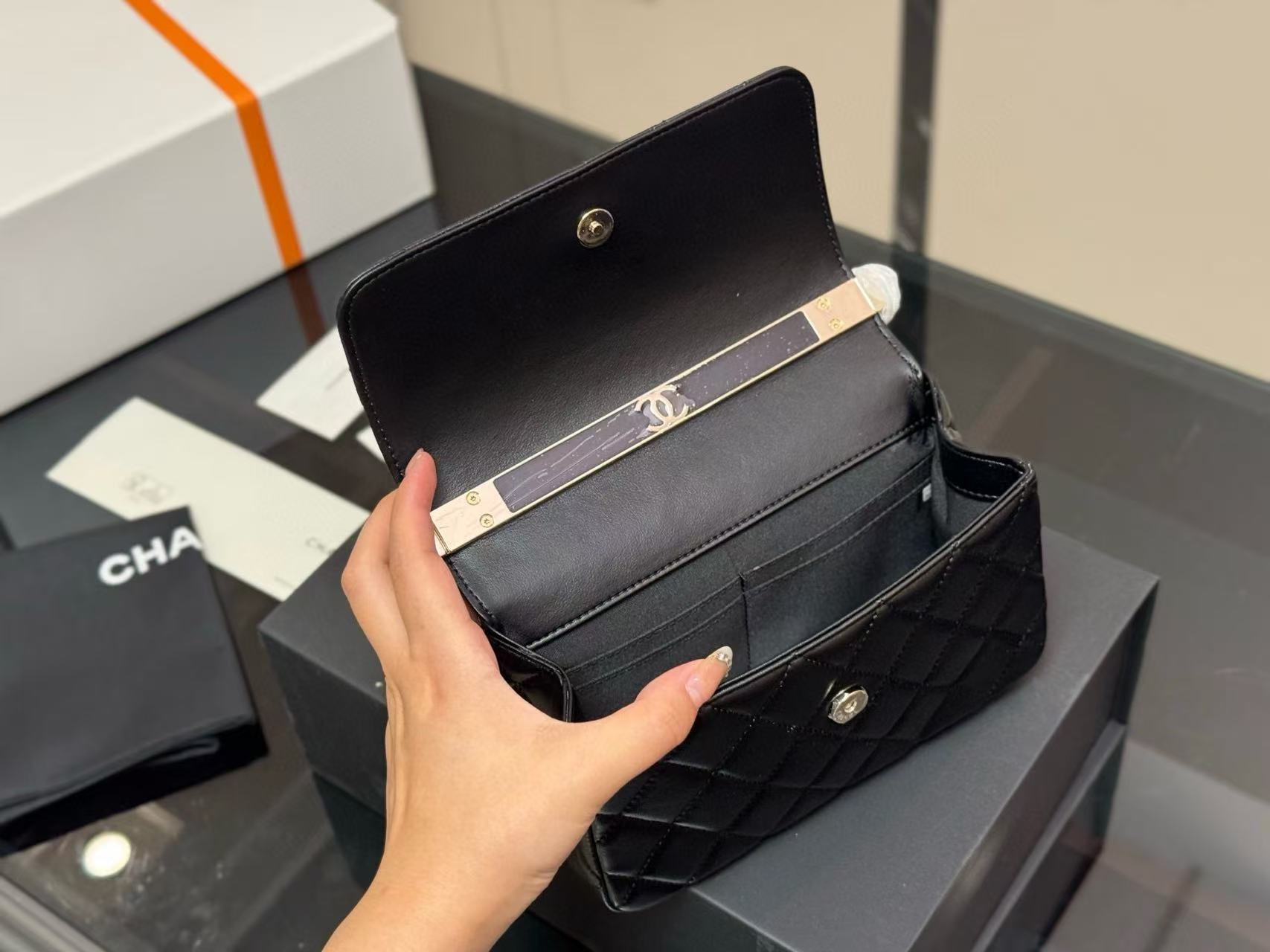 CHANE1 ハンドヘルドイブニングバッグ【50％割引+送料無料】