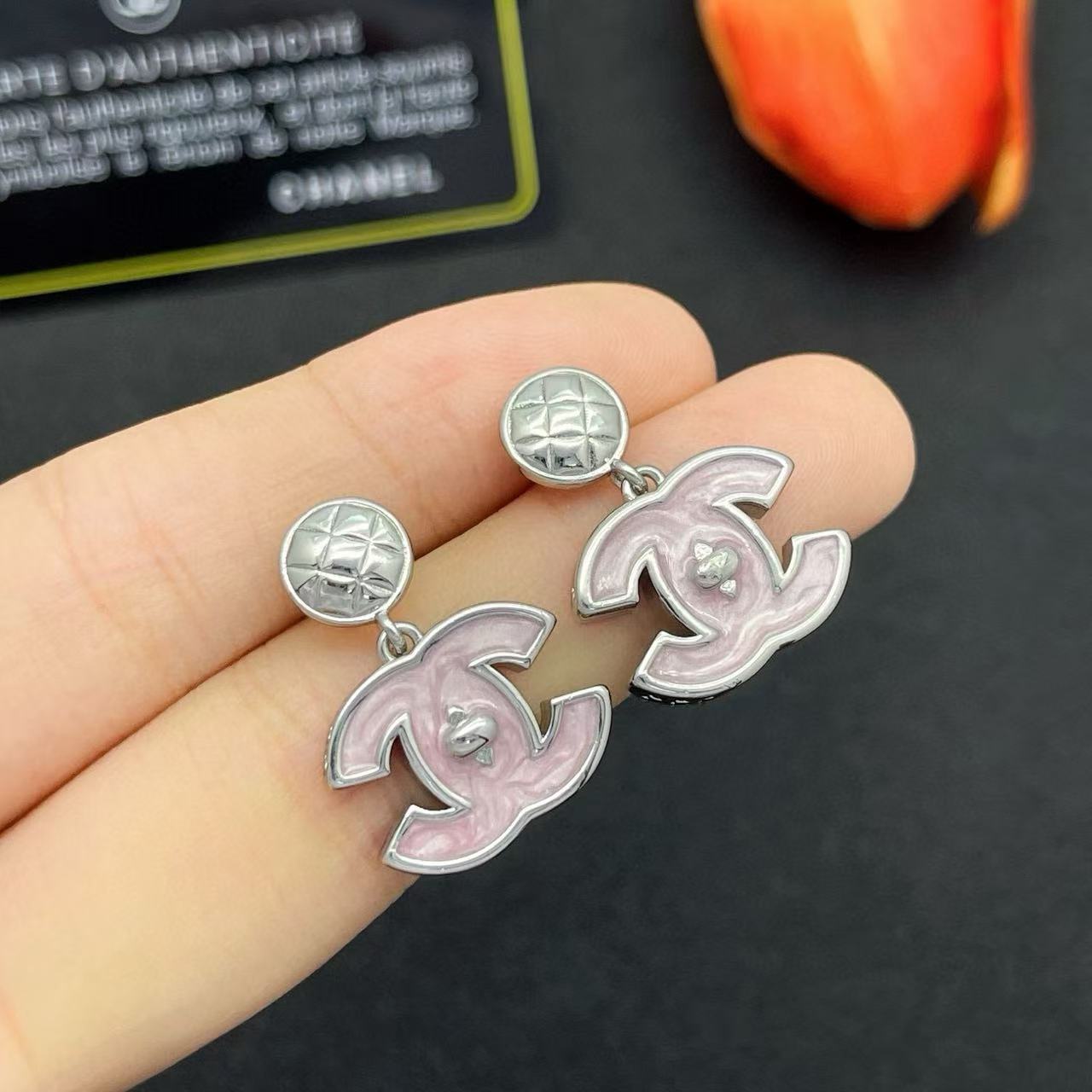 CHANE1 ダブルC ピンクイヤリング【50％割引+送料無料】