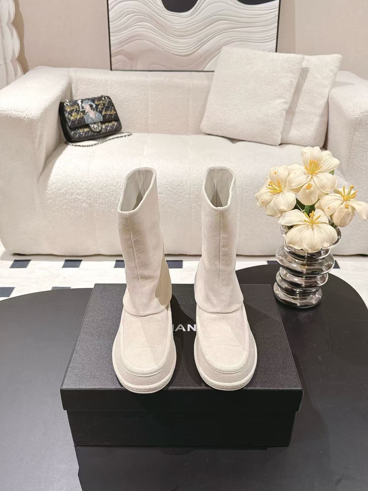 CHANE1 高品質ディアスキン ダブルC アンクルブーツ【50％割引+送料無料】