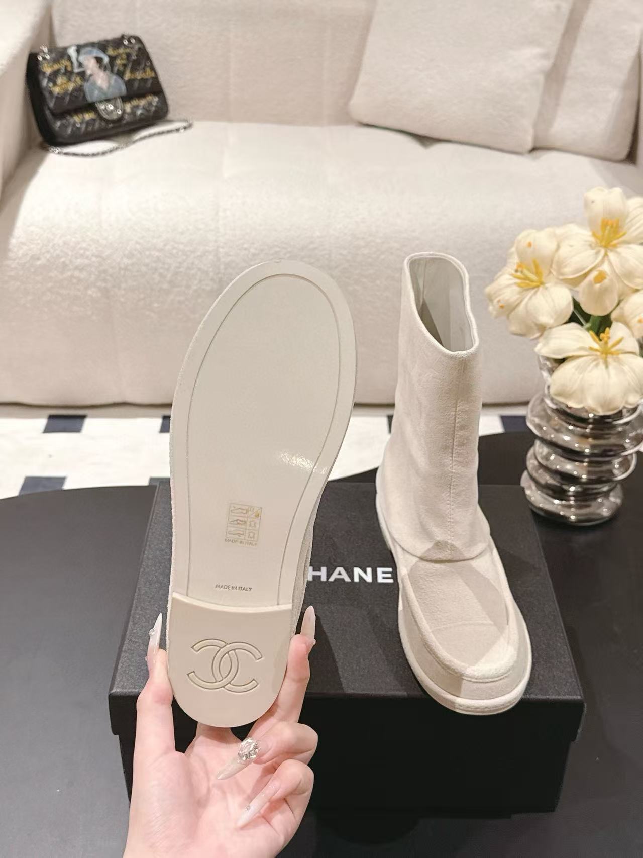 CHANE1 高品質ディアスキン ダブルC アンクルブーツ【50％割引+送料無料】