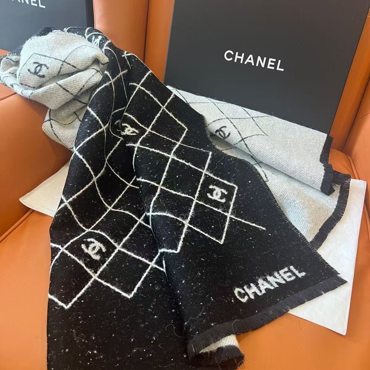 CHANE1 ダブルCチェック柄ウールスカーフ【50％割引+送料無料】