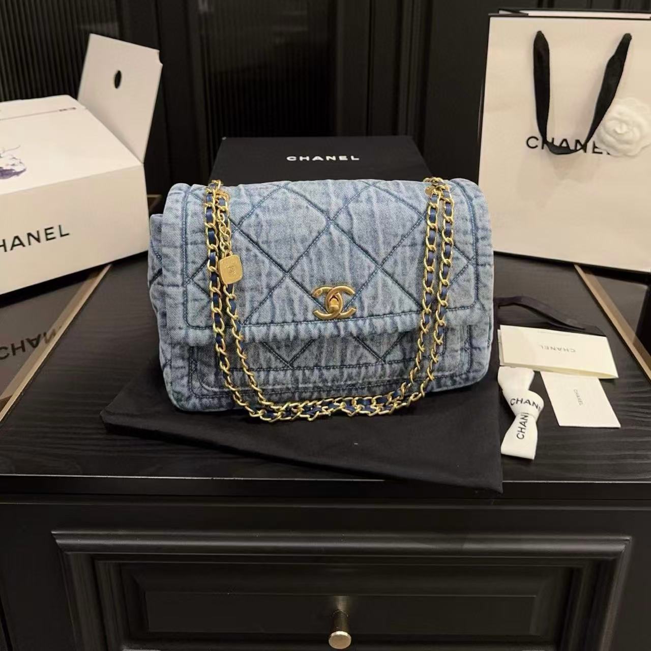 CHANE1 デニムフラップチェーンバッグ【50％割引+送料無料】