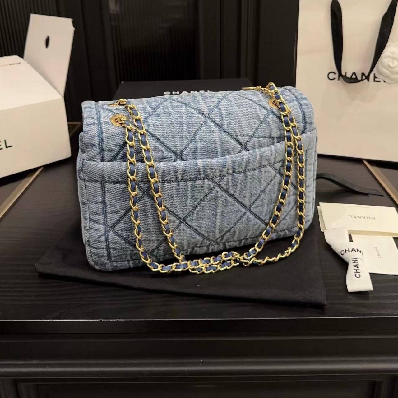 CHANE1 デニムフラップチェーンバッグ【50％割引+送料無料】