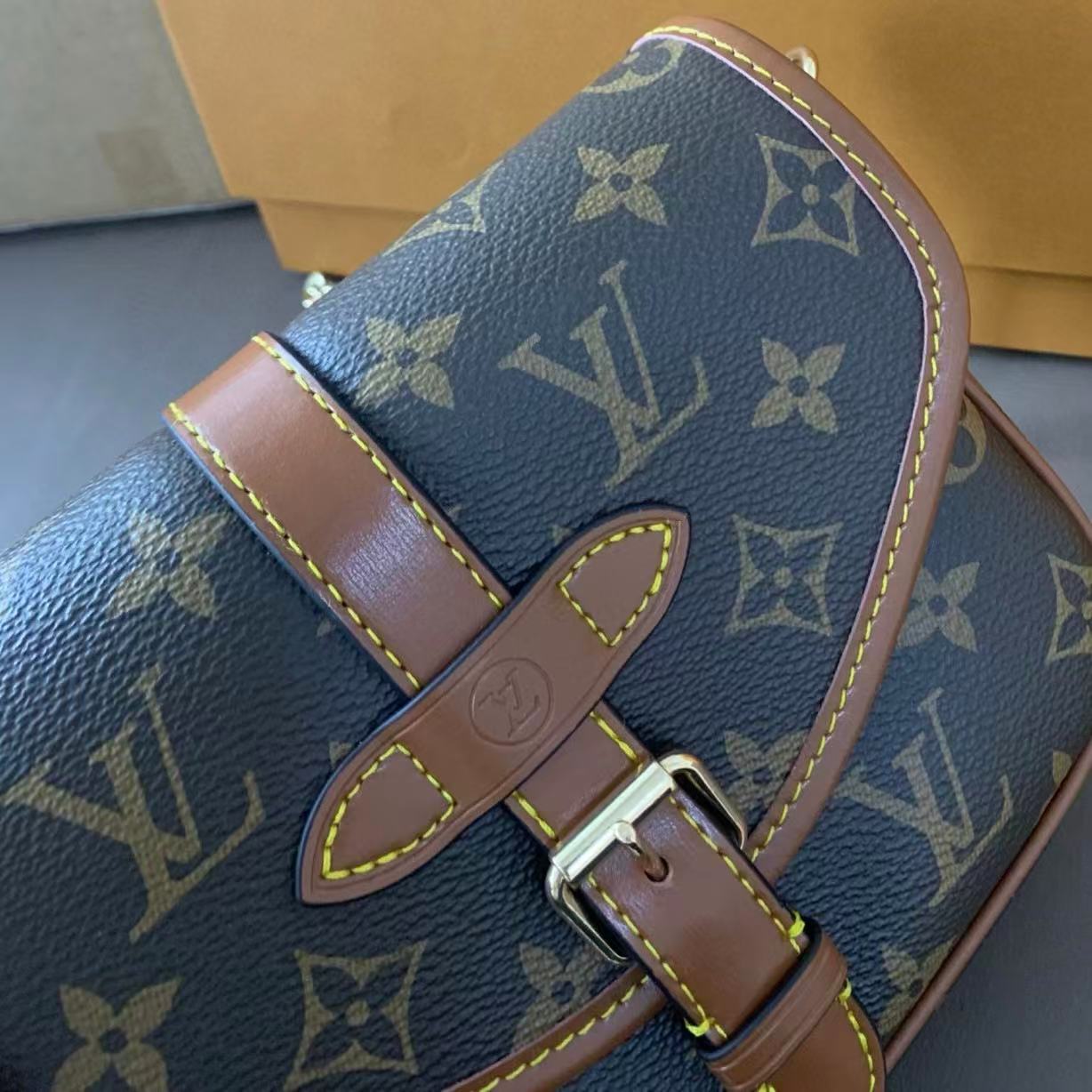 LVモノグラムサドルバッグ【50％割引+送料無料】