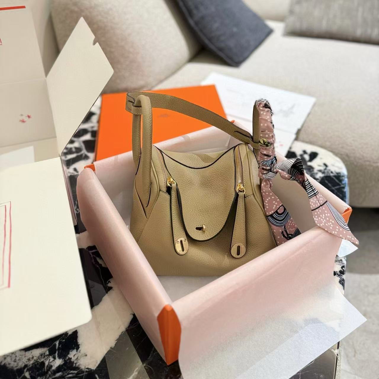 HERME5高品質Lindy牛革ショルダーバッグ【50％割引+送料無料】