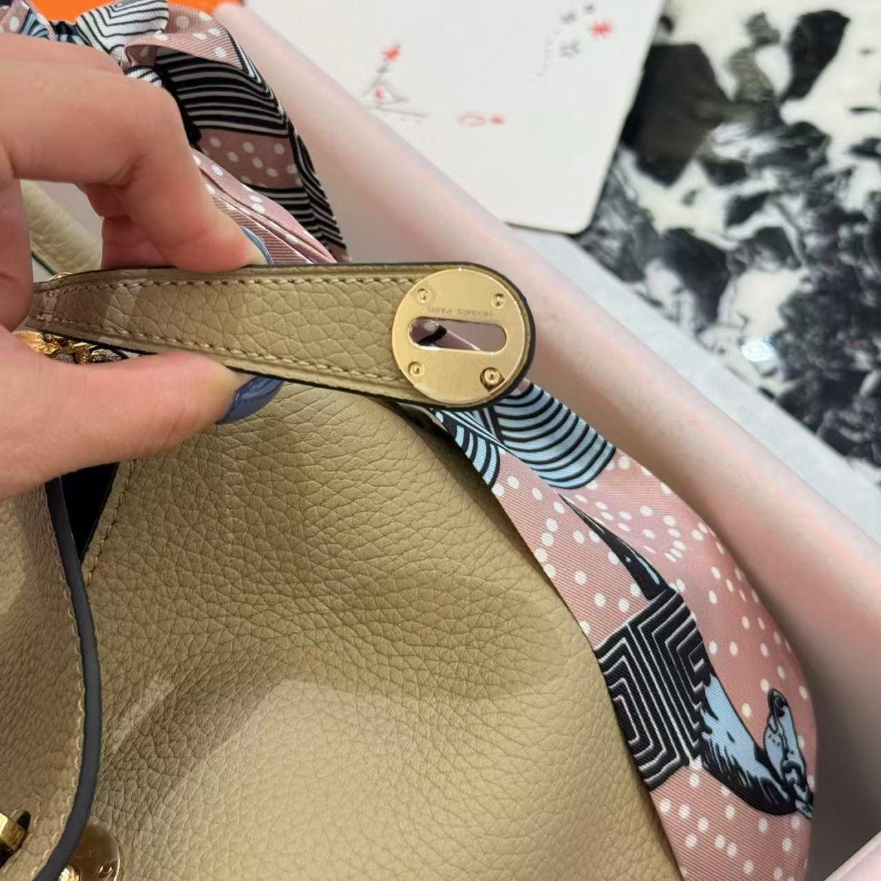 HERME5高品質Lindy牛革ショルダーバッグ【50％割引+送料無料】