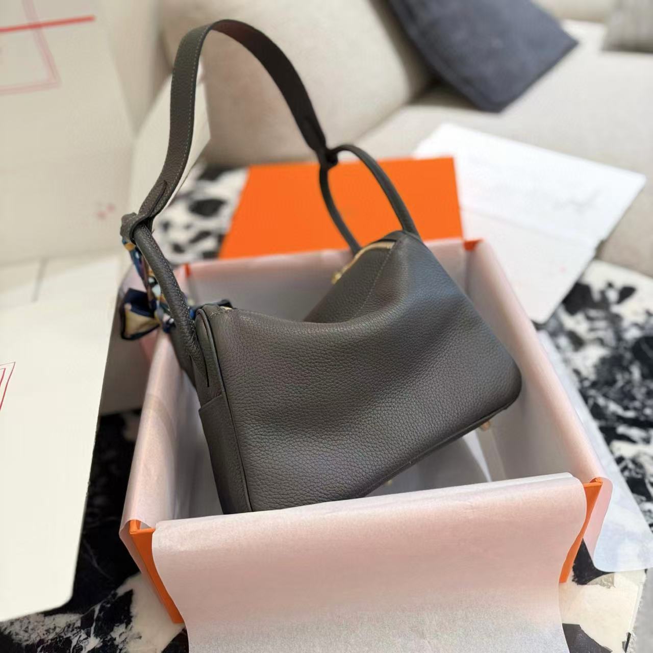 HERME5高品質Lindy牛革ショルダーバッグ【50％割引+送料無料】