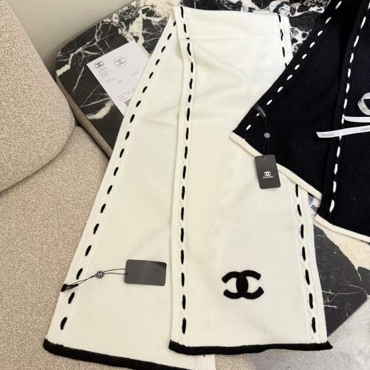 CHANE1 ダブルC カシミアスカーフ【50％割引+送料無料】