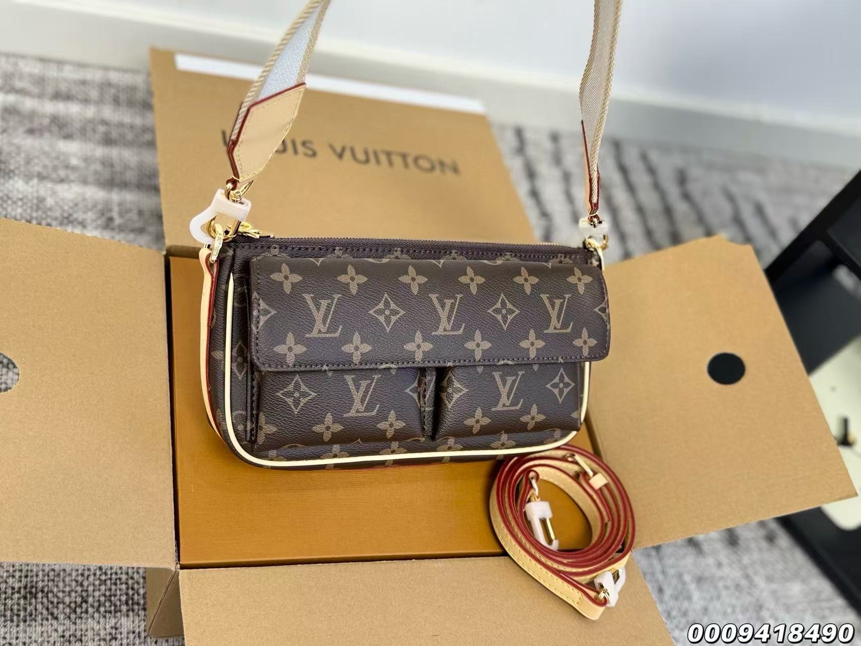 LVモノグラムショルダーバッグ【50％割引+送料無料】