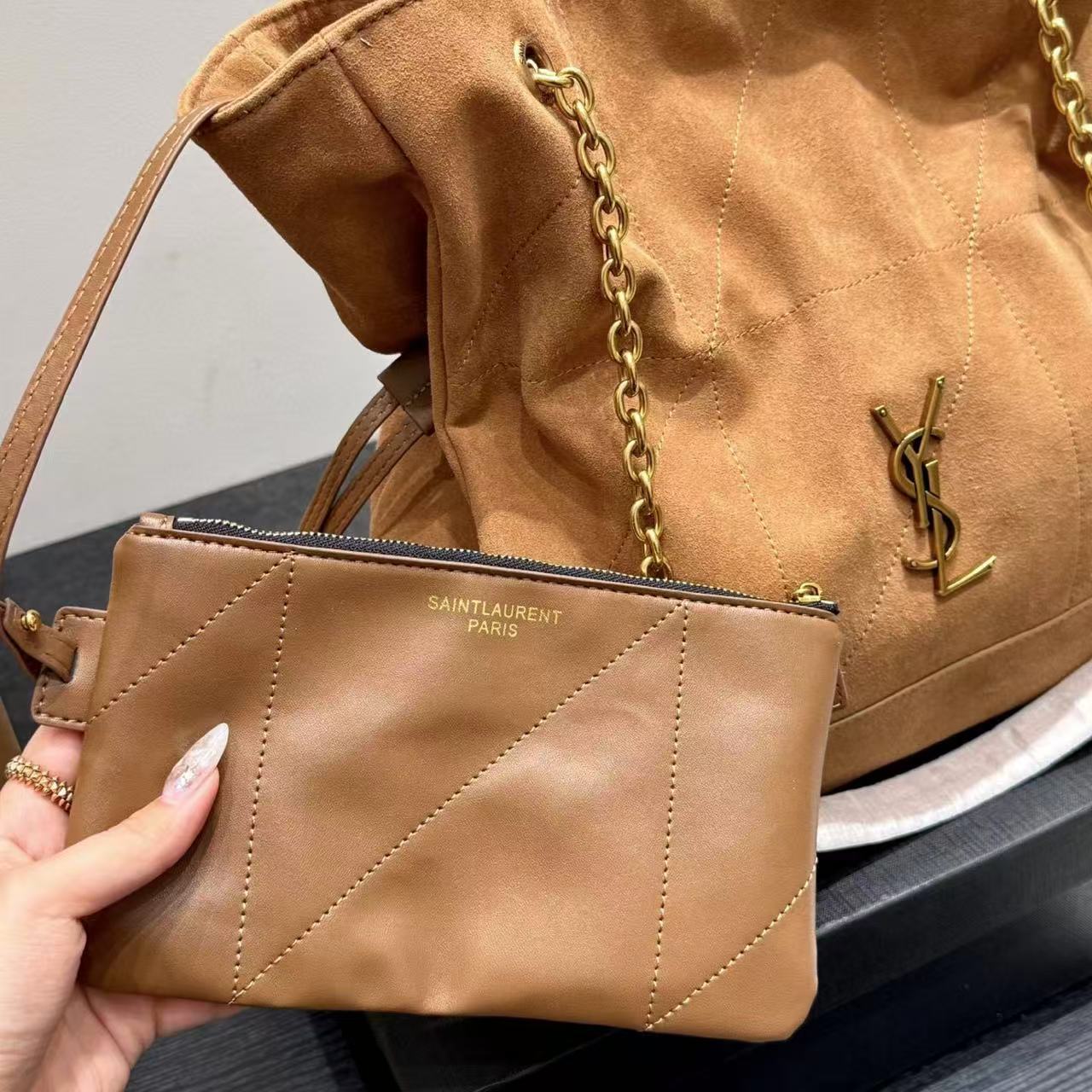 YSL ディアスキン ヌバックレザー チェーンバッグ【50％割引+送料無料】