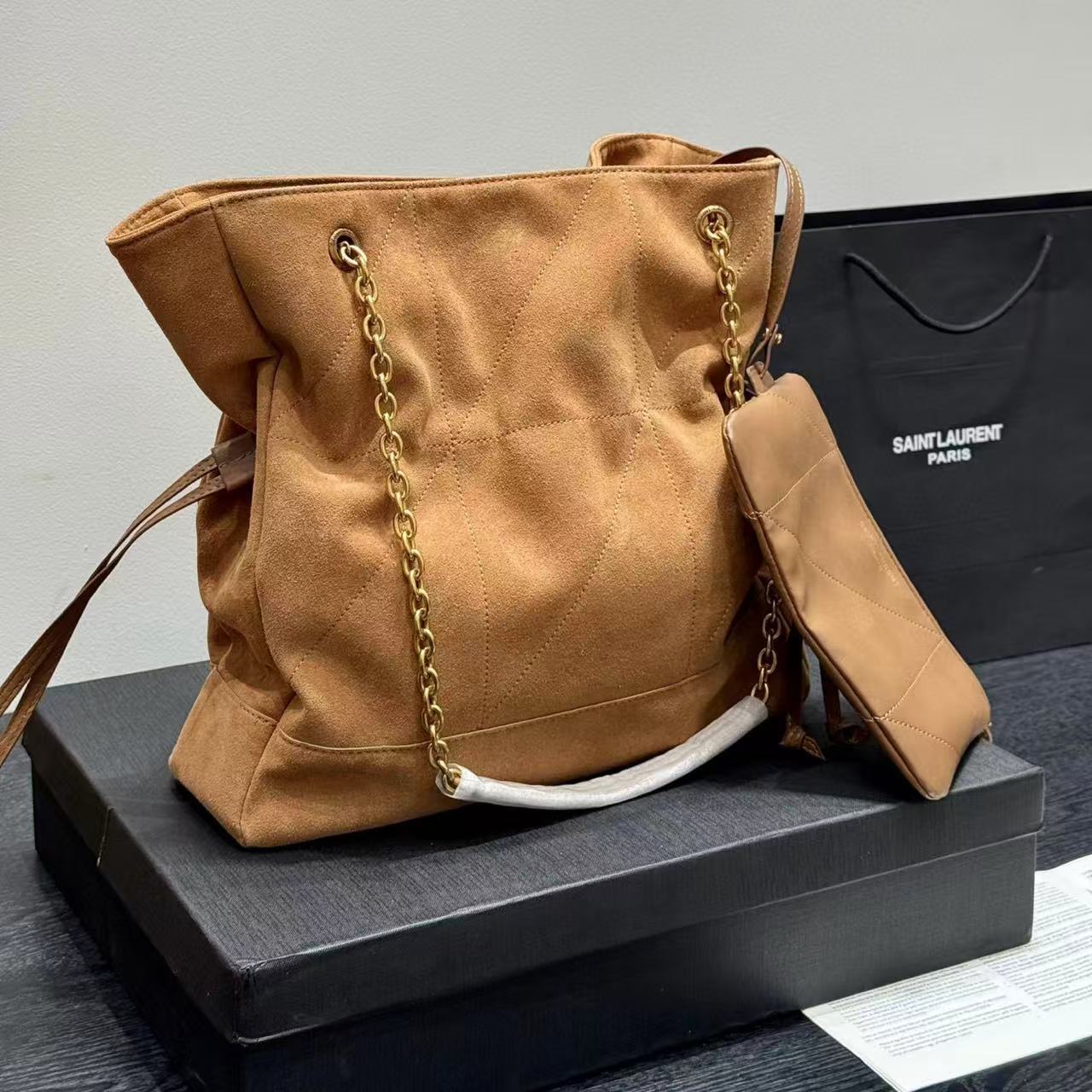 YSL ディアスキン ヌバックレザー チェーンバッグ【50％割引+送料無料】