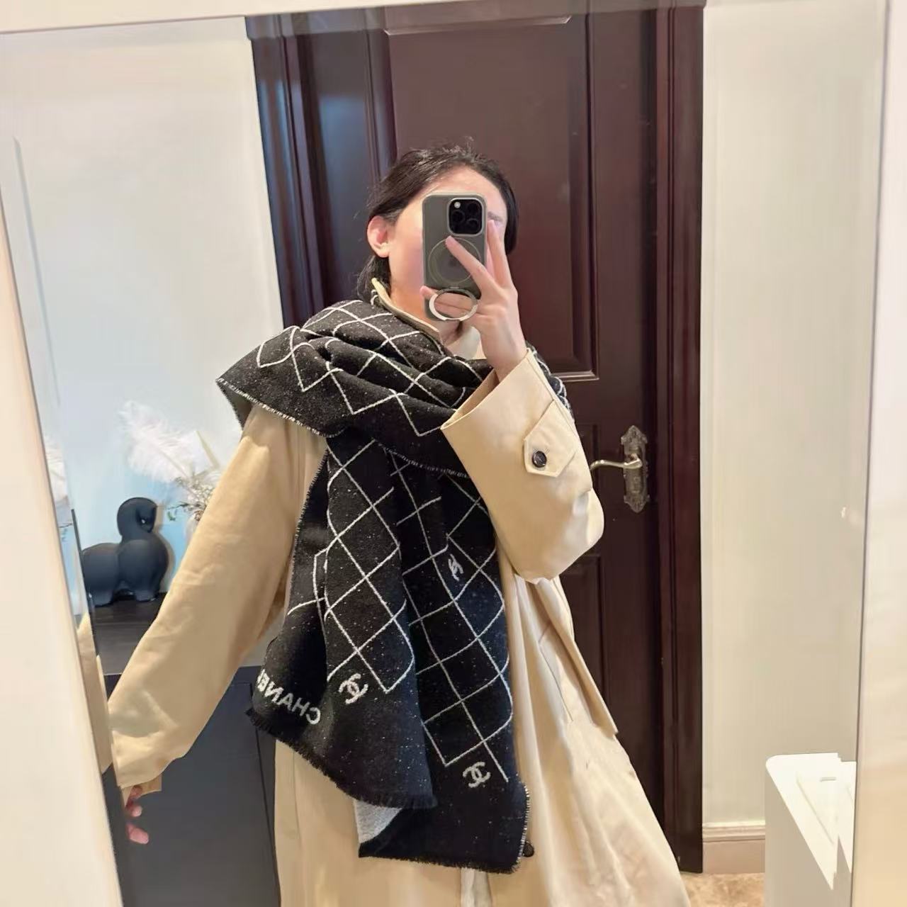 CHANE1 ダブルC チェック柄 カシミアスカーフ【50％割引+送料無料】