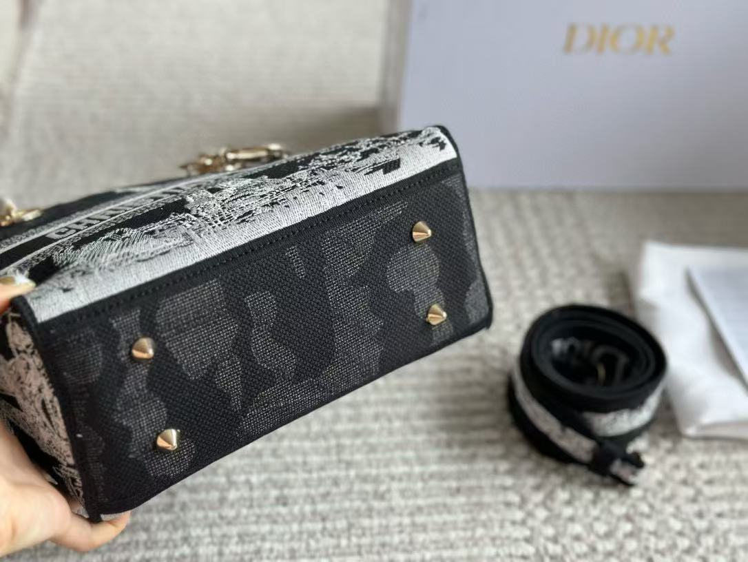 DI0Rプリント刺繍ハンドバッグ【50％割引+送料無料】