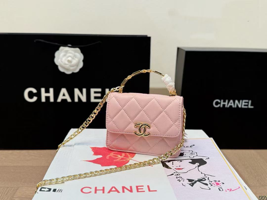 CHANE1 エナメルチェーンバッグ【50％割引+送料無料】