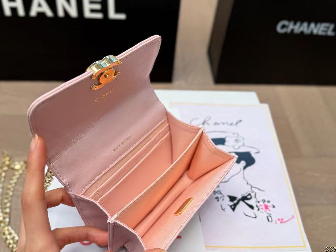 CHANE1 エナメルチェーンバッグ【50％割引+送料無料】