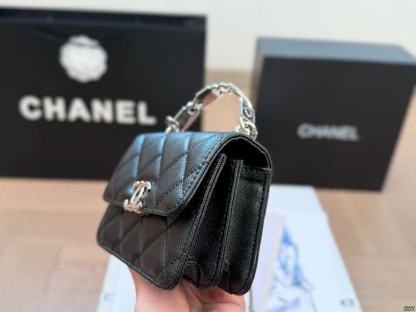 CHANE1 エナメルチェーンバッグ【50％割引+送料無料】