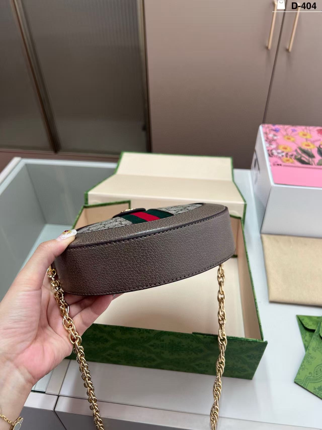 GUCC1 ラウンドチェーンバッグ【50％割引+送料無料】