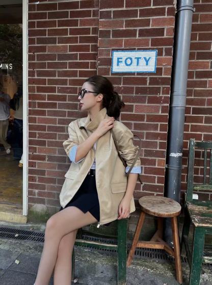 M1UM1U 刺繍レターフードジャケット【50％割引+送料無料】