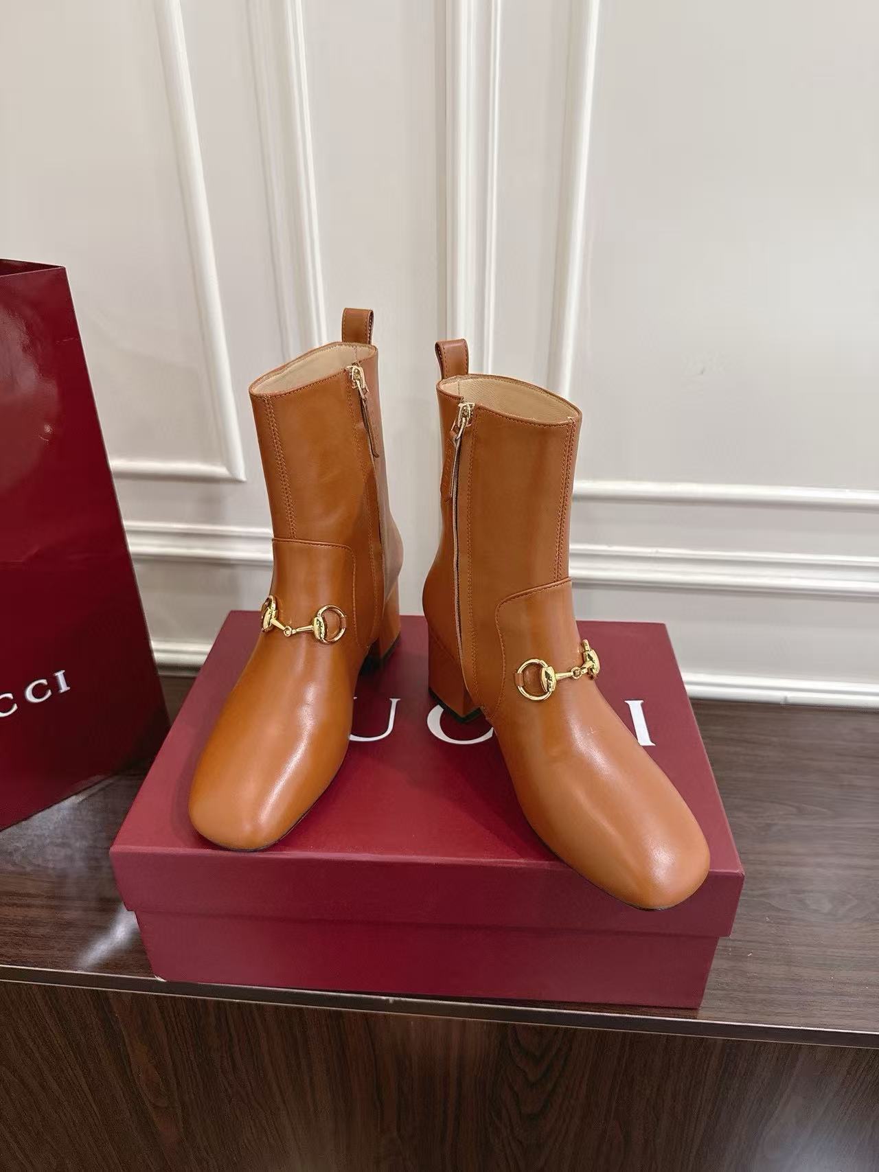 GUCC1 高品質ホースビットチャンキーヒールアンクルブーツ【50％割引+送料無料】