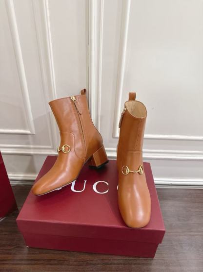 GUCC1 高品質ホースビットチャンキーヒールアンクルブーツ【50％割引+送料無料】